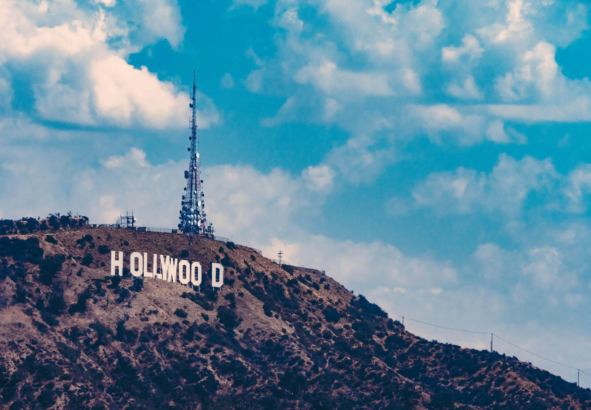 Photo of a Hollywood sign 